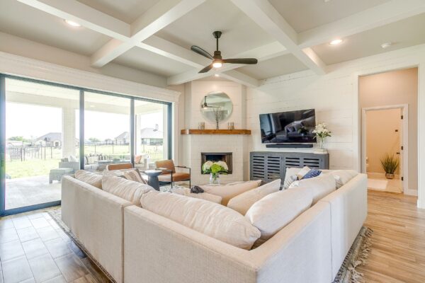 An image that shows 6341 Rhoden Ave (18 Of 75)