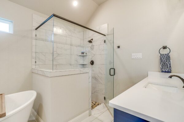 An image that shows 6341 Rhoden Ave (39 Of 75)