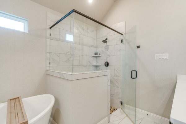 An image that shows 6341 Rhoden Ave (40 Of 75)