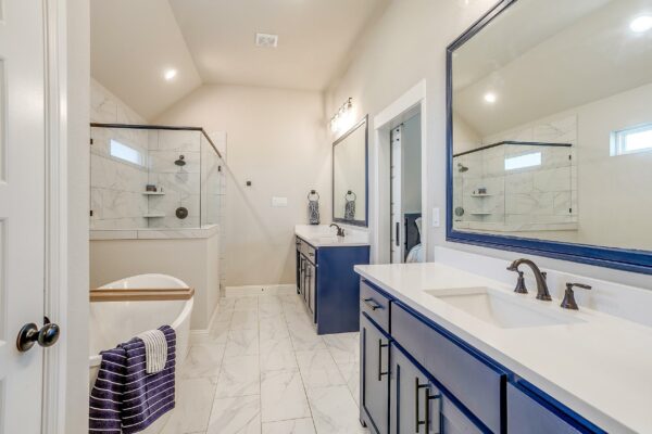 An image that shows 6341 Rhoden Ave (43 Of 75)