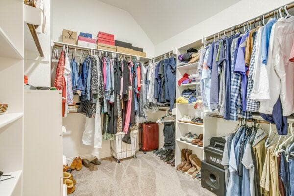 An image that shows 6341 Rhoden Ave (44 Of 75)