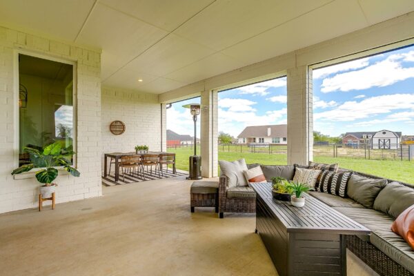 An image that shows 6341 Rhoden Ave (64 Of 75)