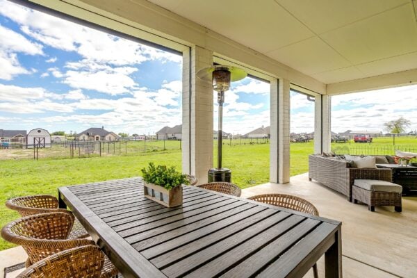 An image that shows 6341 Rhoden Ave (70 Of 75)