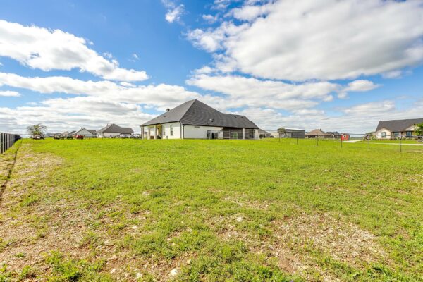 An image that shows 6341 Rhoden Ave (74 Of 75)