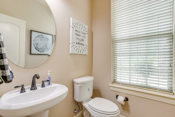 An image that shows 7350 Weatherby Rd. (30 Of 40)