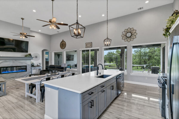 An image that shows 22 Modlux.media.10027 Wild Rose Cir Dsc00740