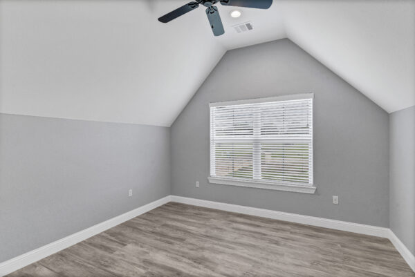 An image that shows 35 Modlux.media.10027 Wild Rose Cir Dsc00670