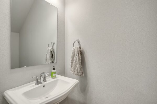 An image that shows 14425 Balmoral Place (27 Of 45)