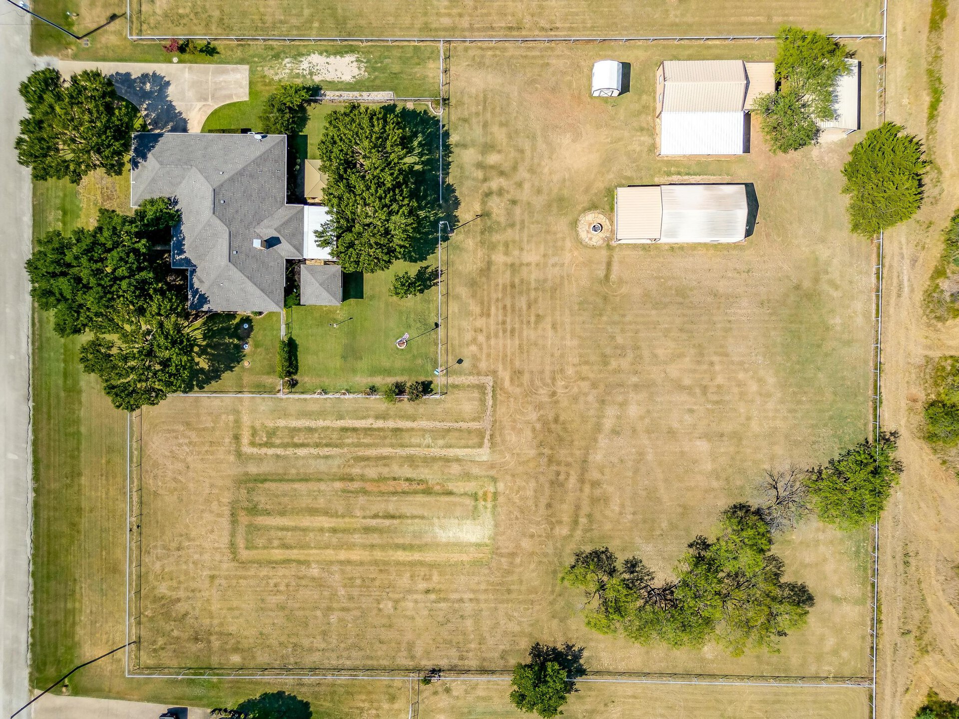 An image that shows 717 J Marie Ct (11 Of 12)
