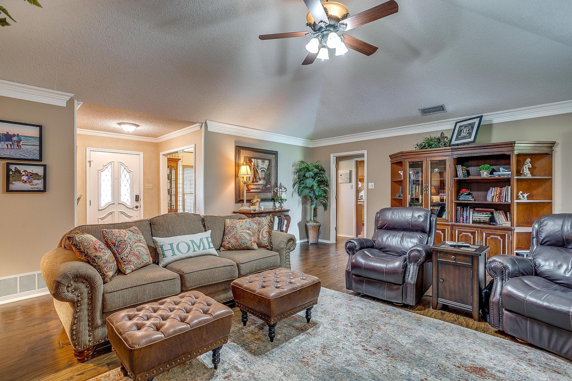 An image that shows 717 J Marie Ct (11 Of 46)