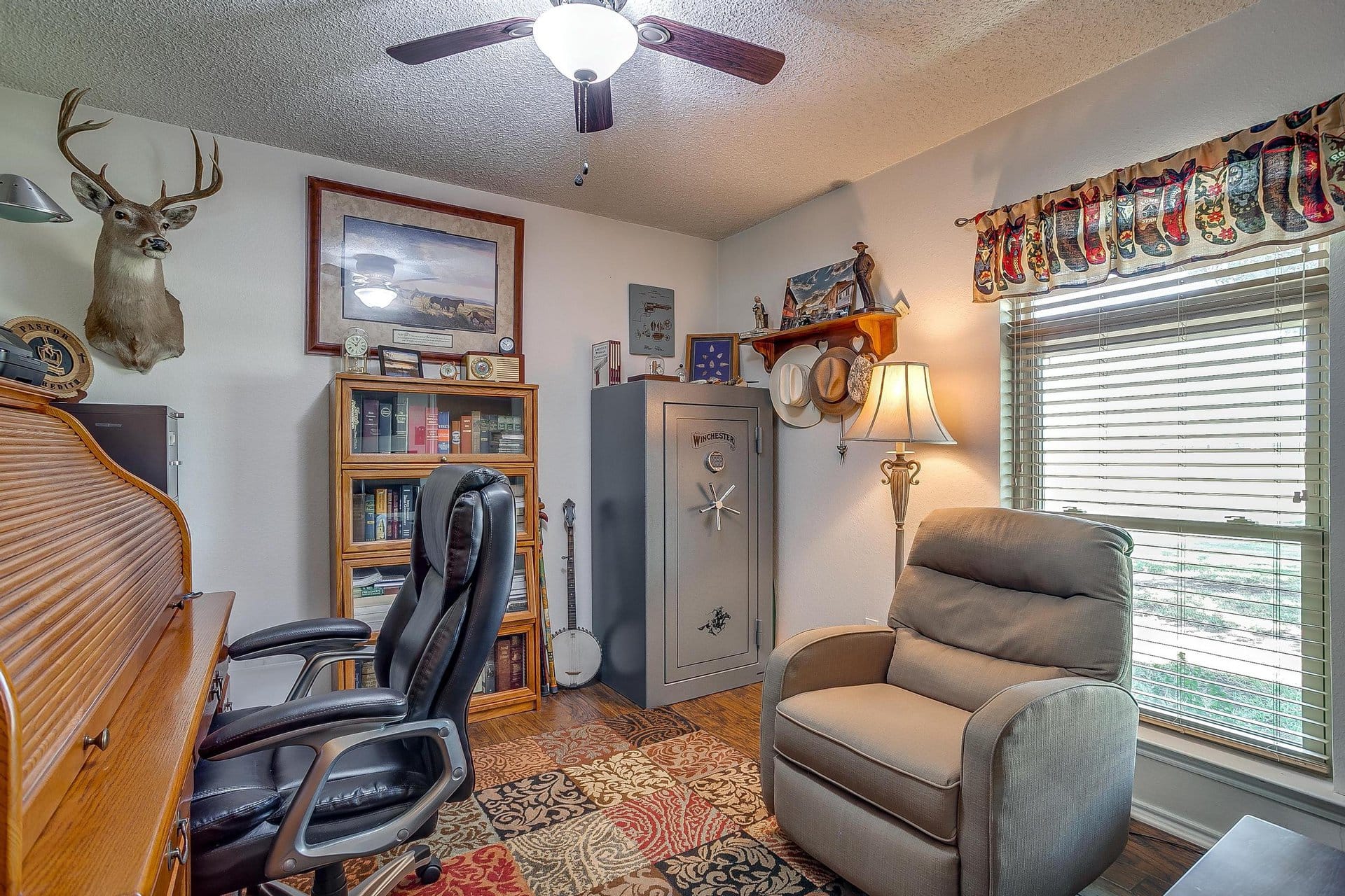 An image that shows 717 J Marie Ct (27 Of 46)
