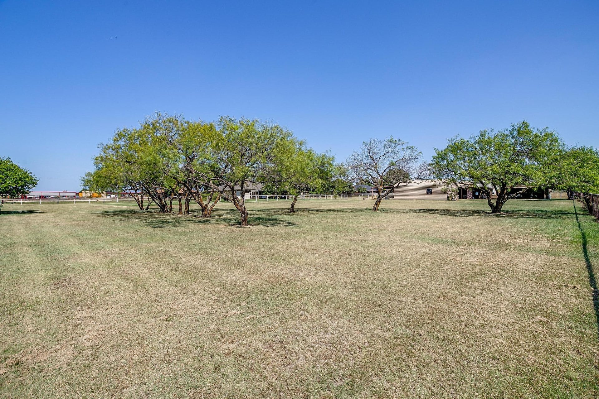 An image that shows 717 J Marie Ct (38 Of 46)