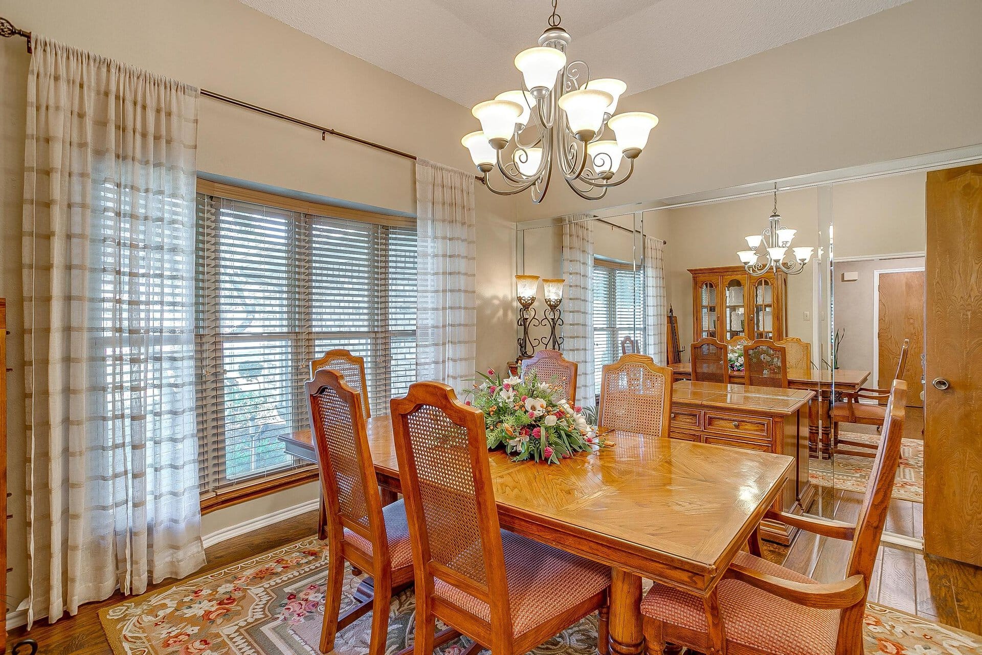 An image that shows 717 J Marie Ct (6 Of 46)