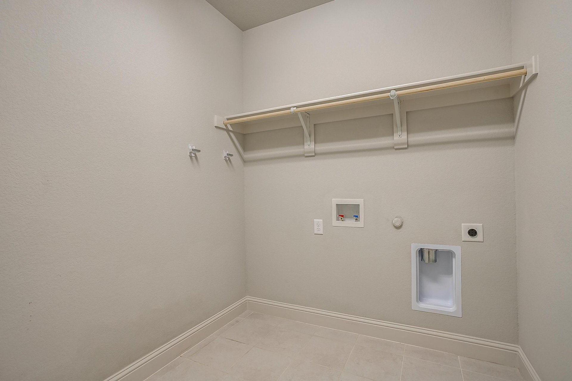 An image that shows 124 Sapphire Lane (2 Of 38)