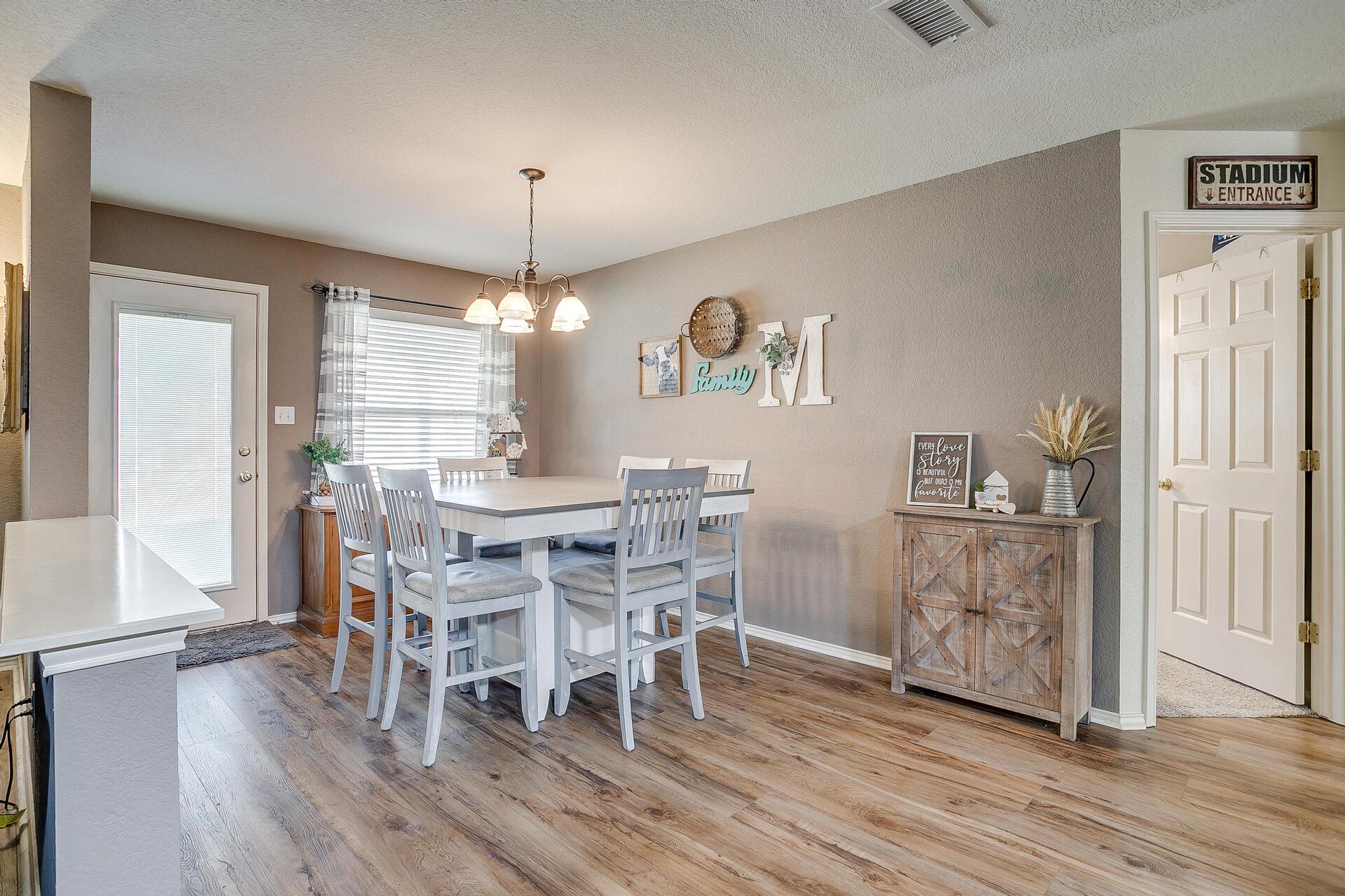 An image that shows 1016 Heberle Drive (11 Of 41)