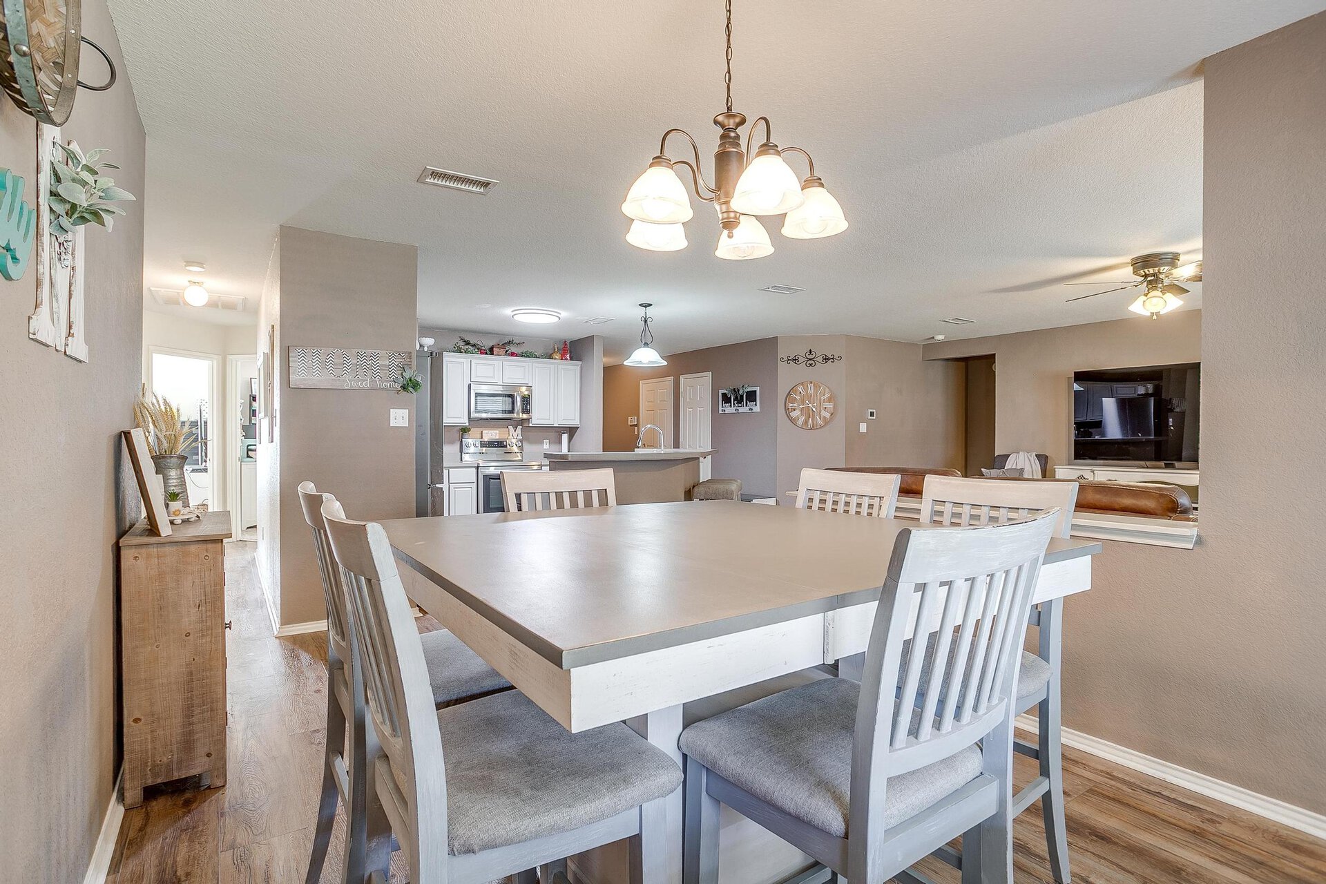 An image that shows 1016 Heberle Drive (13 Of 41)