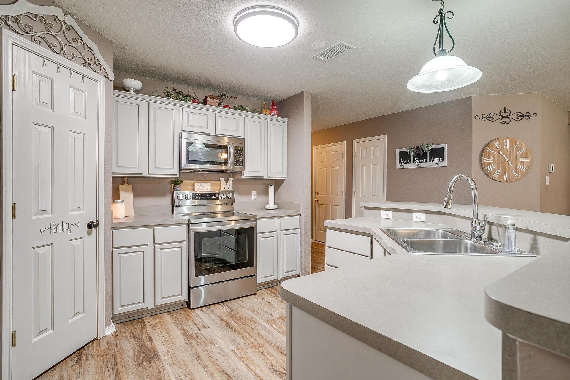 An image that shows 1016 Heberle Drive (20 Of 41)