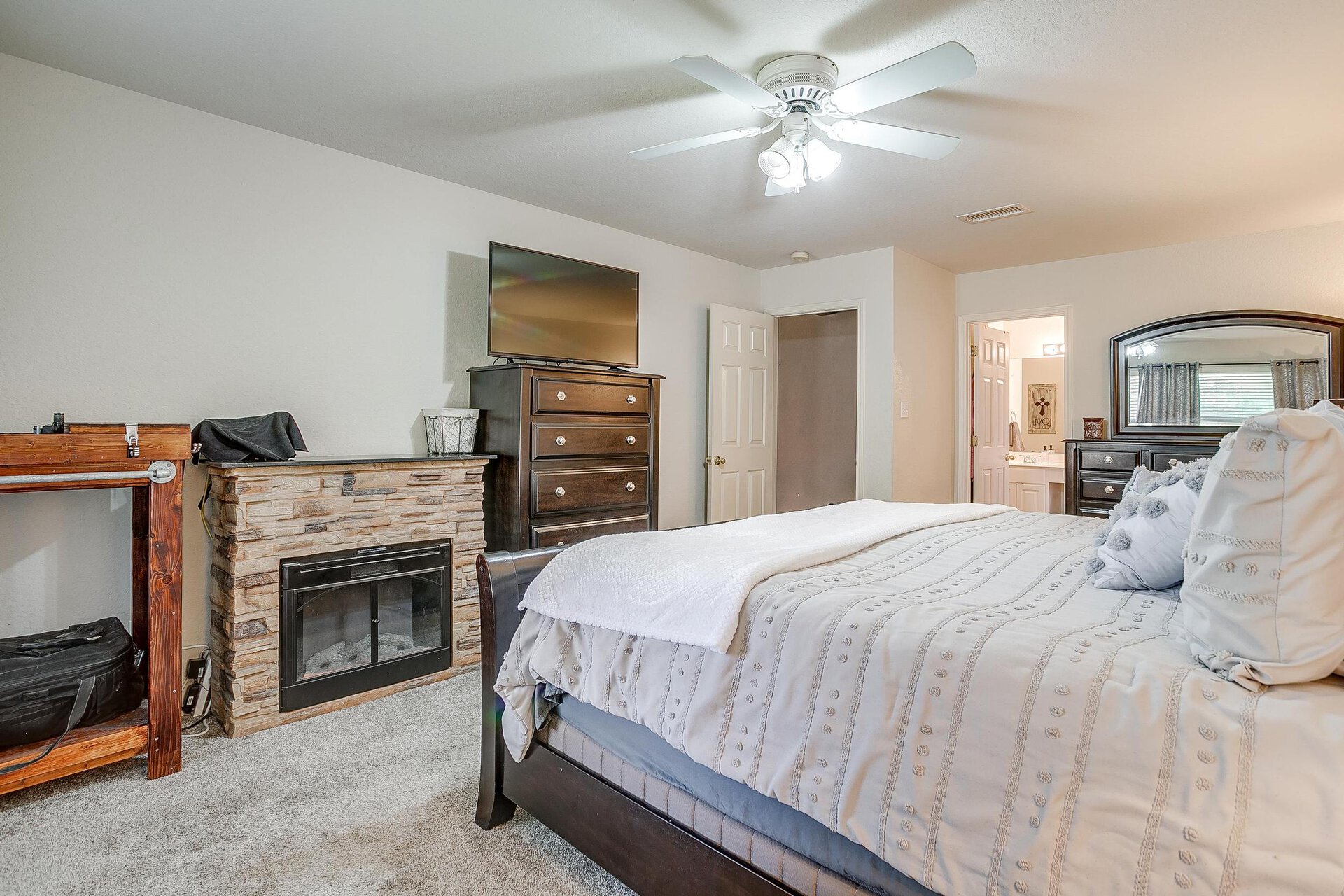 An image that shows 1016 Heberle Drive (24 Of 41)