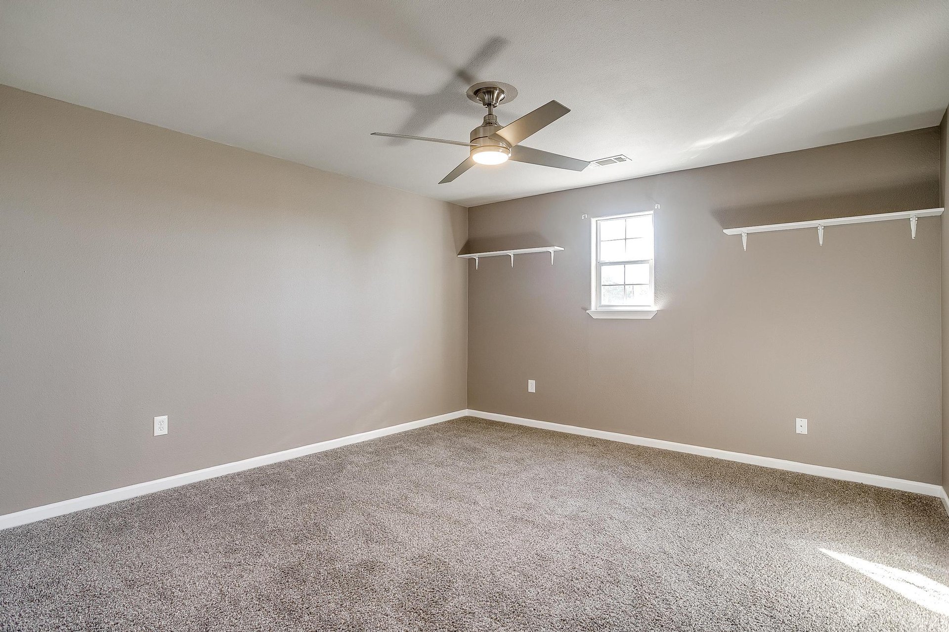 An image that shows 1109 Cr 801b (43 Of 72)