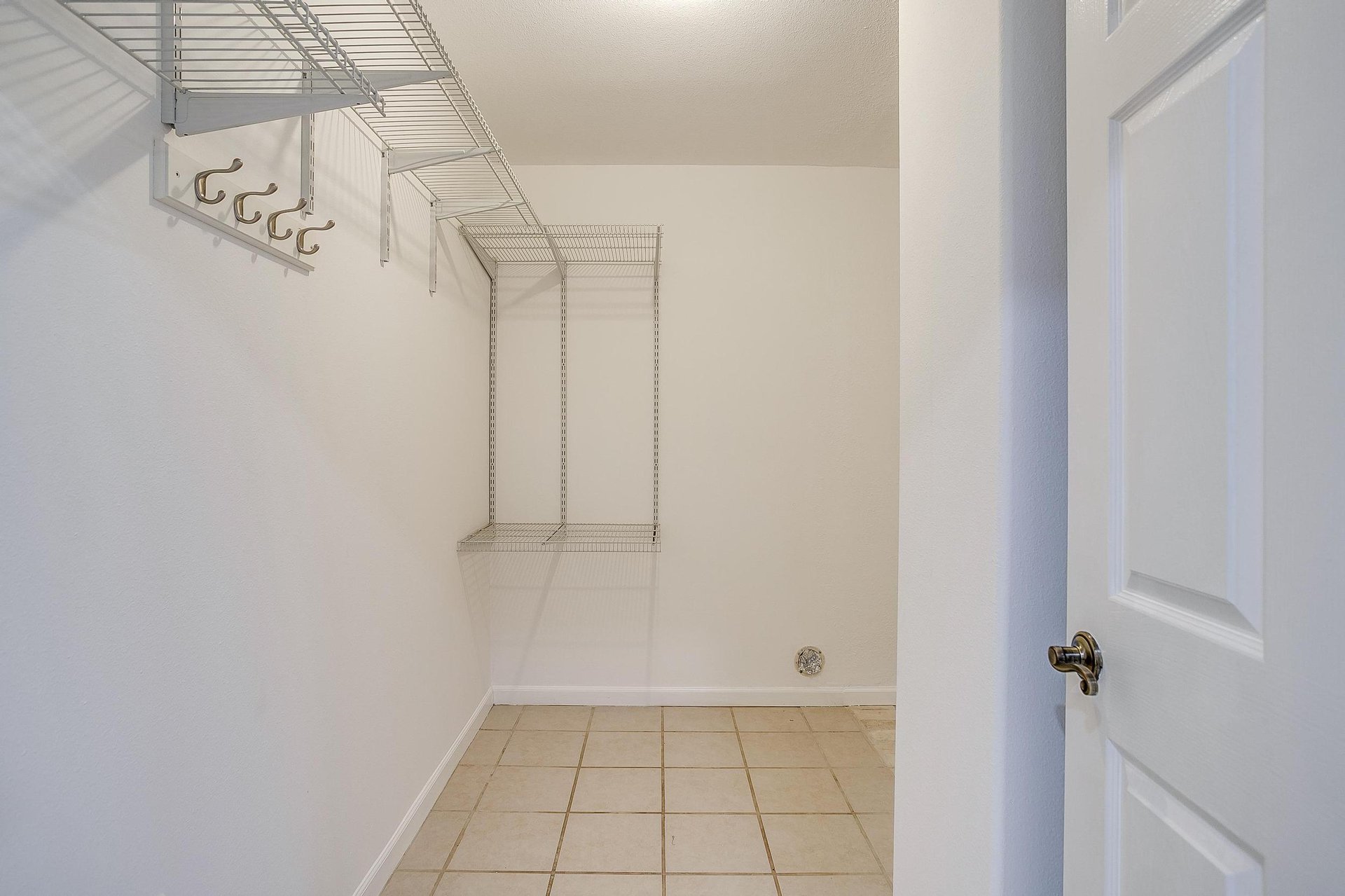 An image that shows 1109 Cr 801b (56 Of 72)