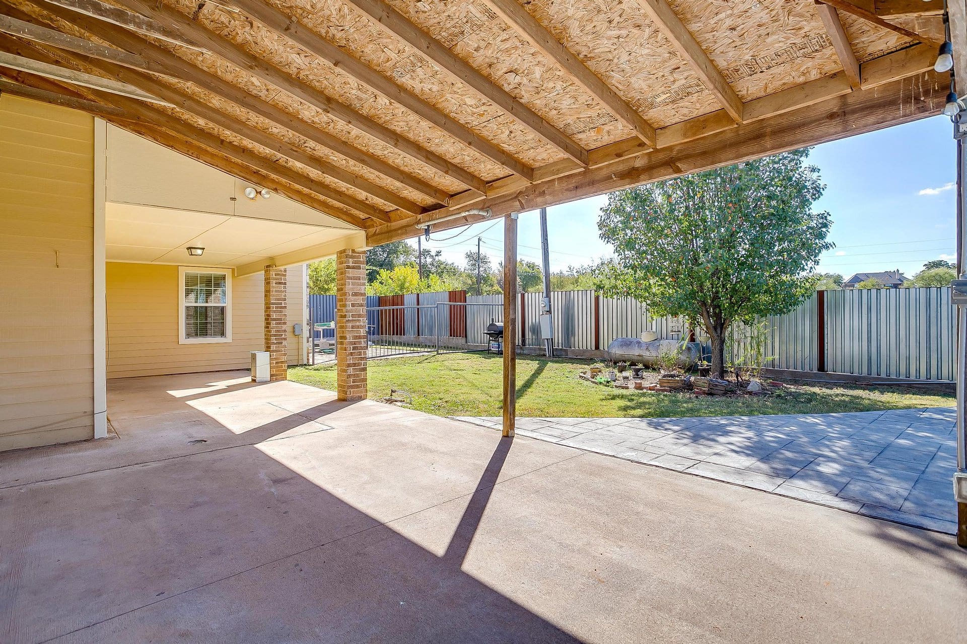 An image that shows 1109 Cr 801b (66 Of 72)