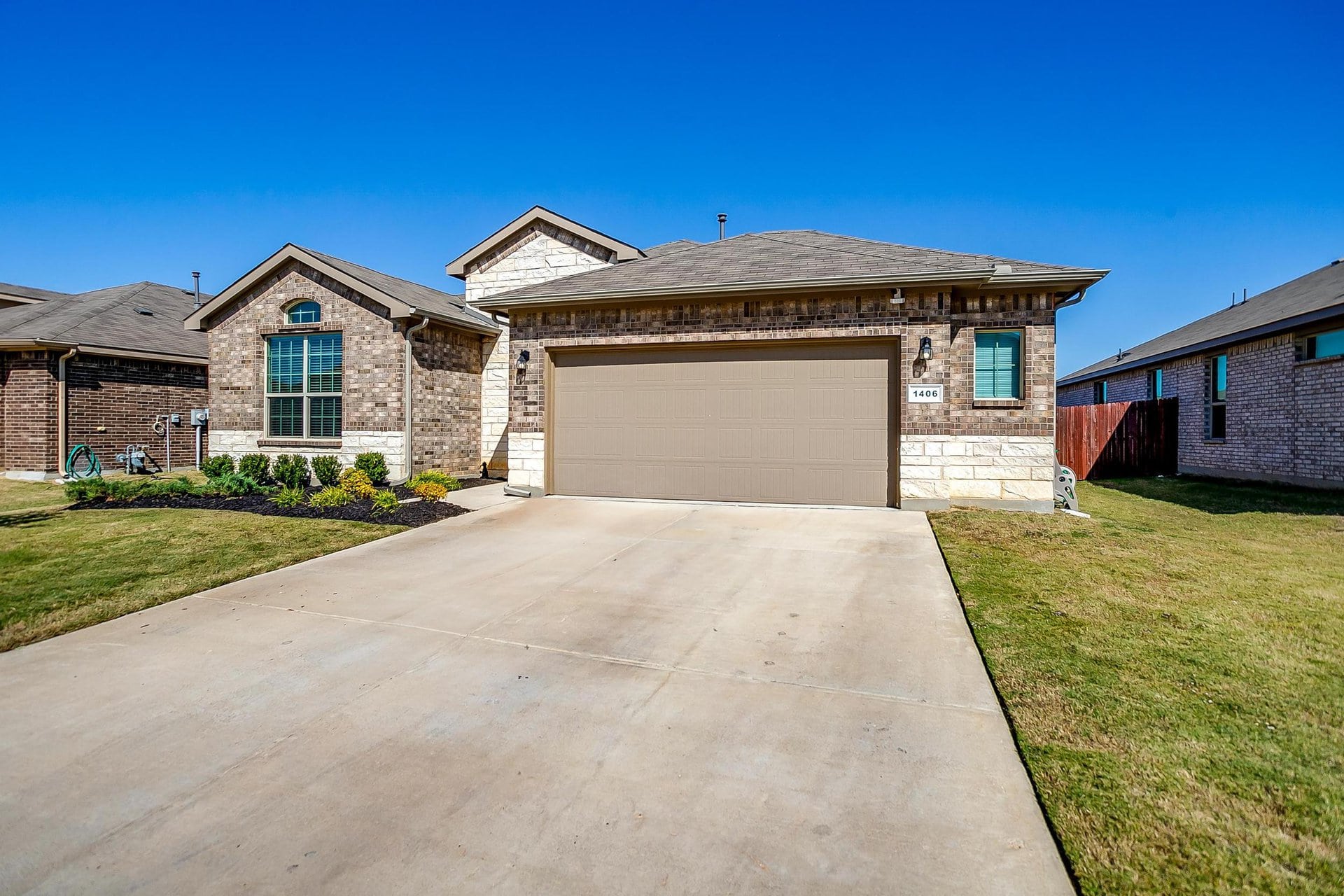 An image that shows 1406 Pleasanton Rd. (12 Of 50)