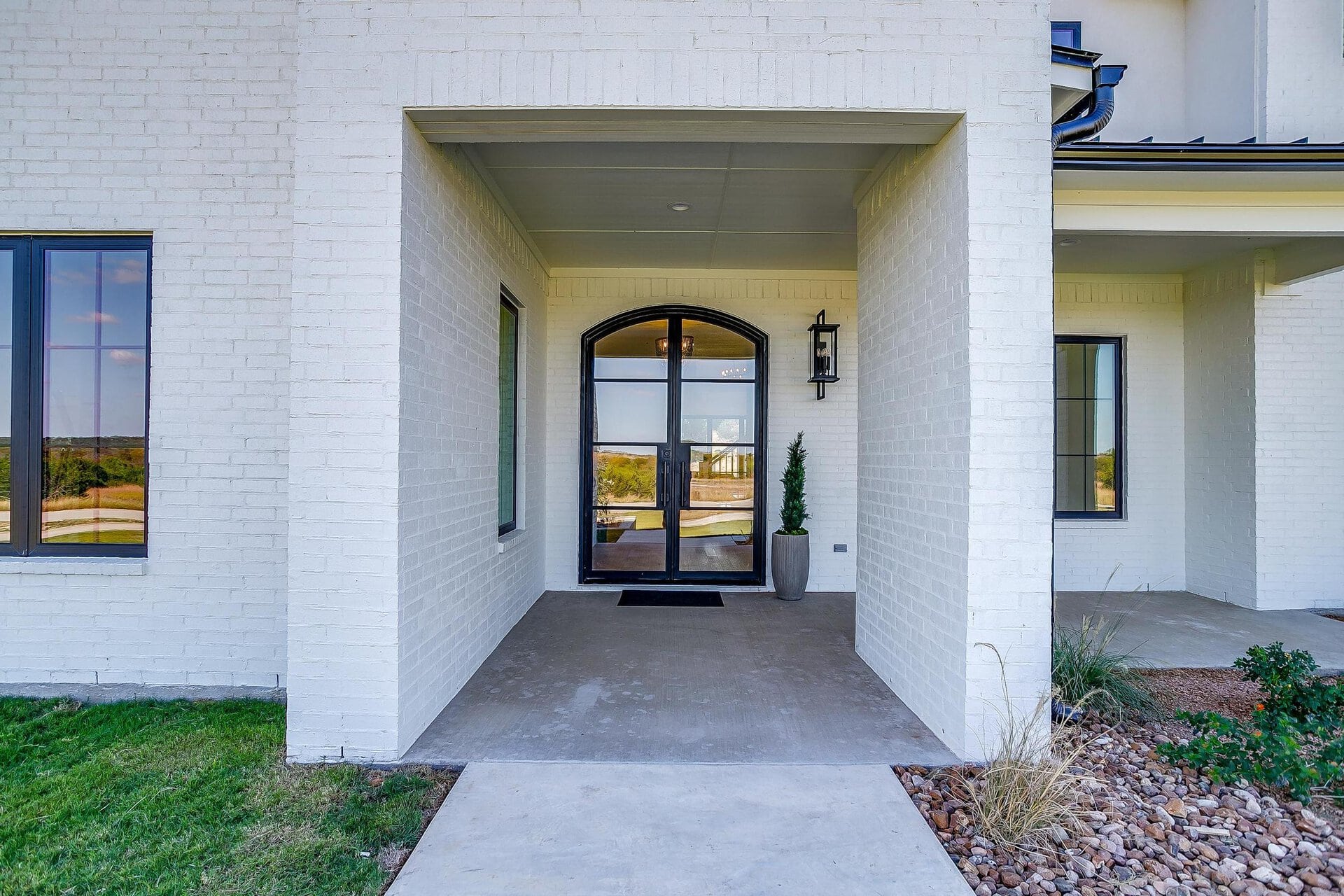 An image that shows 2200 Cotton Tail Way (17 Of 102)