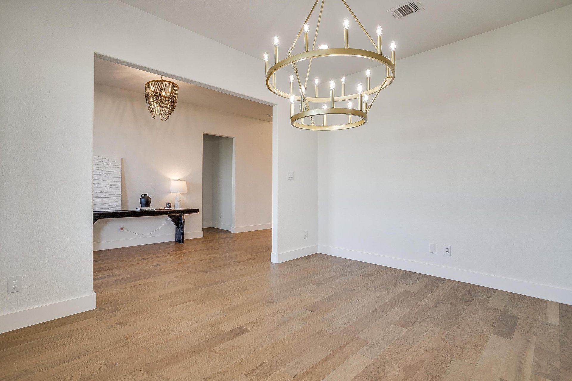 An image that shows 2200 Cotton Tail Way (22 Of 102)