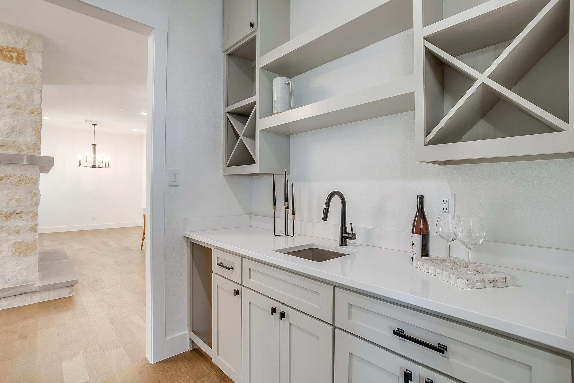 An image that shows 2200 Cotton Tail Way (24 Of 102)