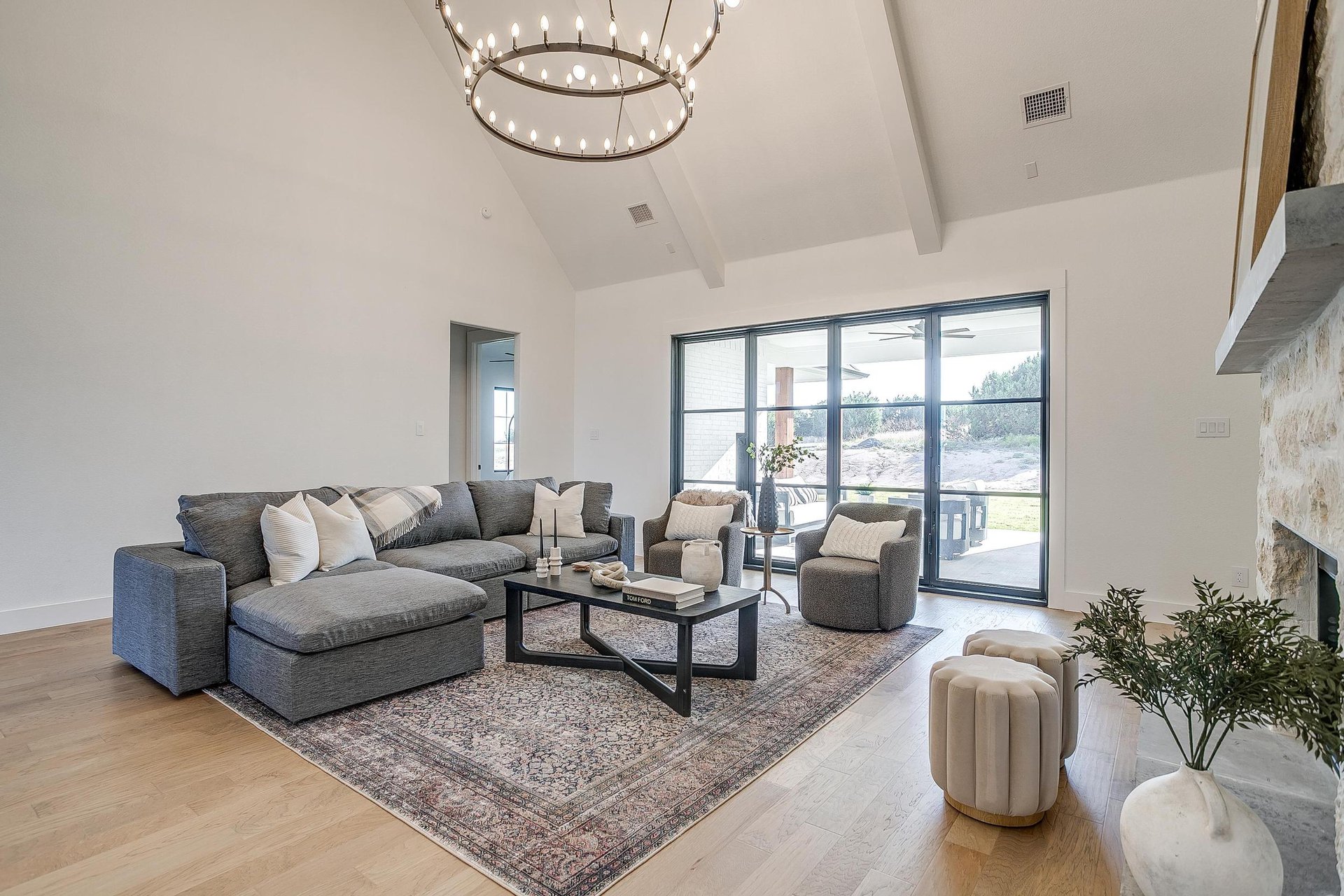 An image that shows 2200 Cotton Tail Way (31 Of 102)