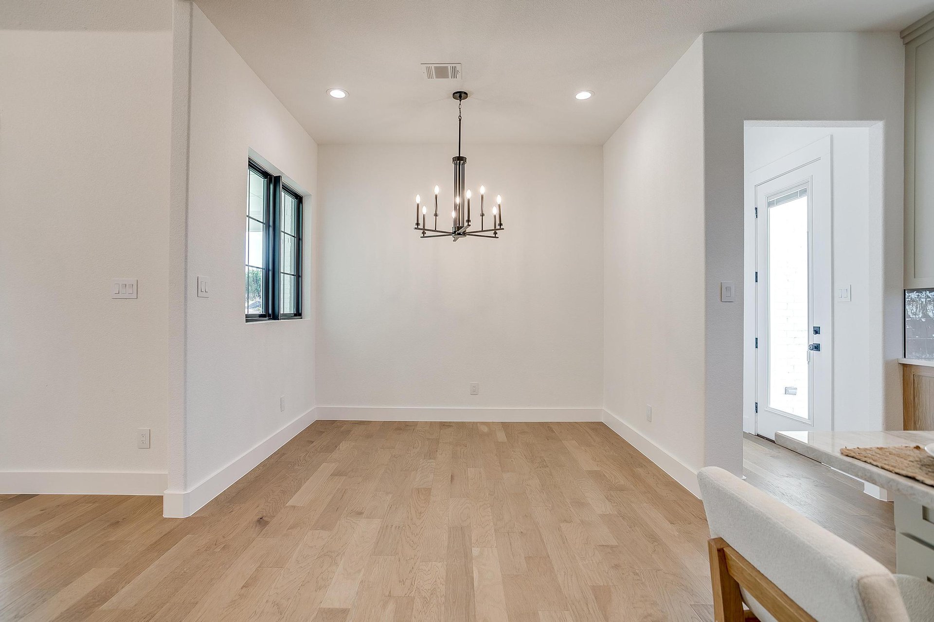 An image that shows 2200 Cotton Tail Way (43 Of 102)