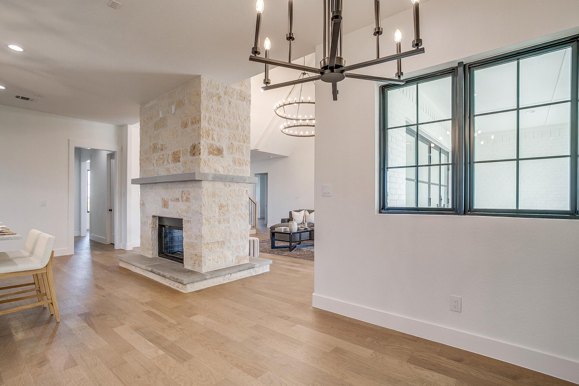 An image that shows 2200 Cotton Tail Way (45 Of 102)