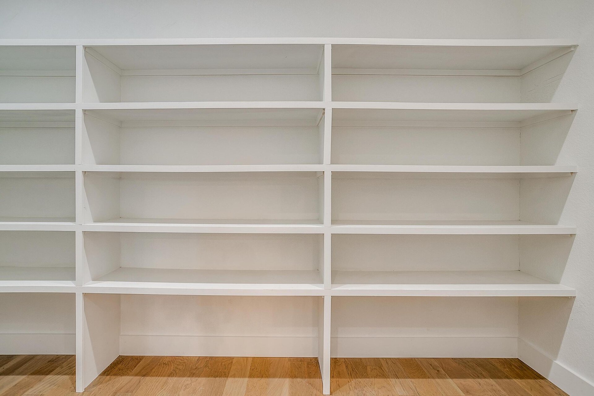 An image that shows 2200 Cotton Tail Way (47 Of 102)