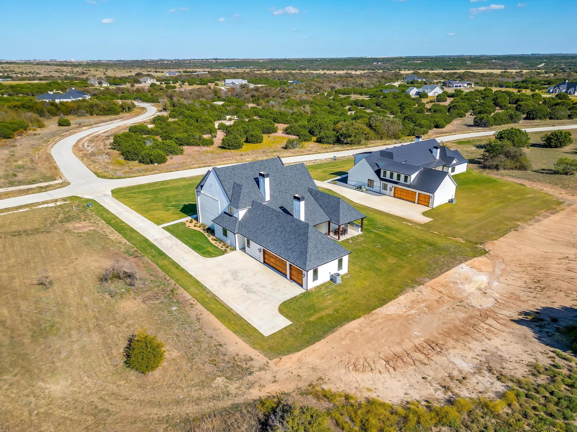 An image that shows 2200 Cotton Tail Way (6 Of 102)