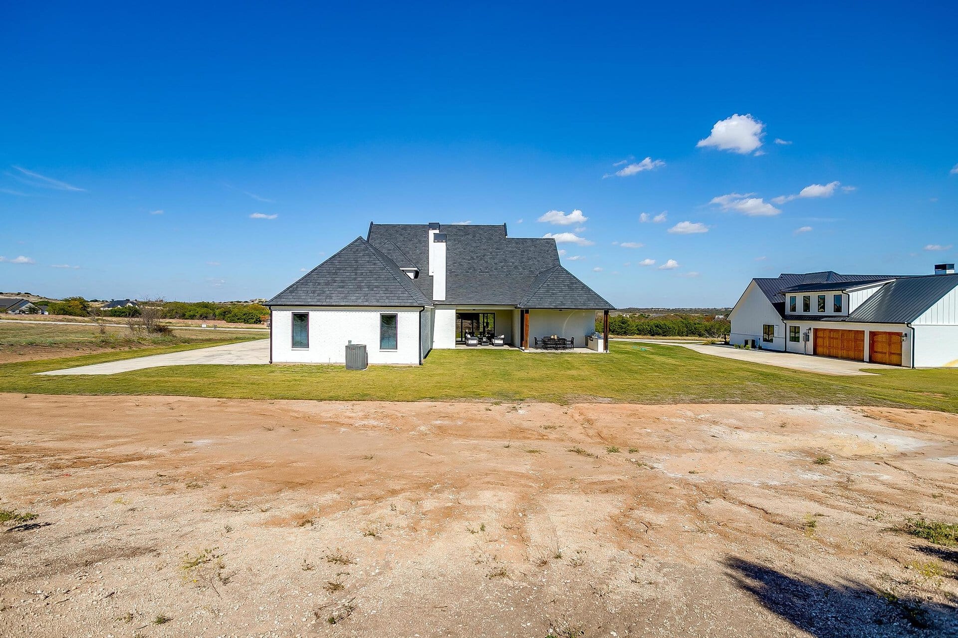 An image that shows 2200 Cotton Tail Way (93 Of 102)