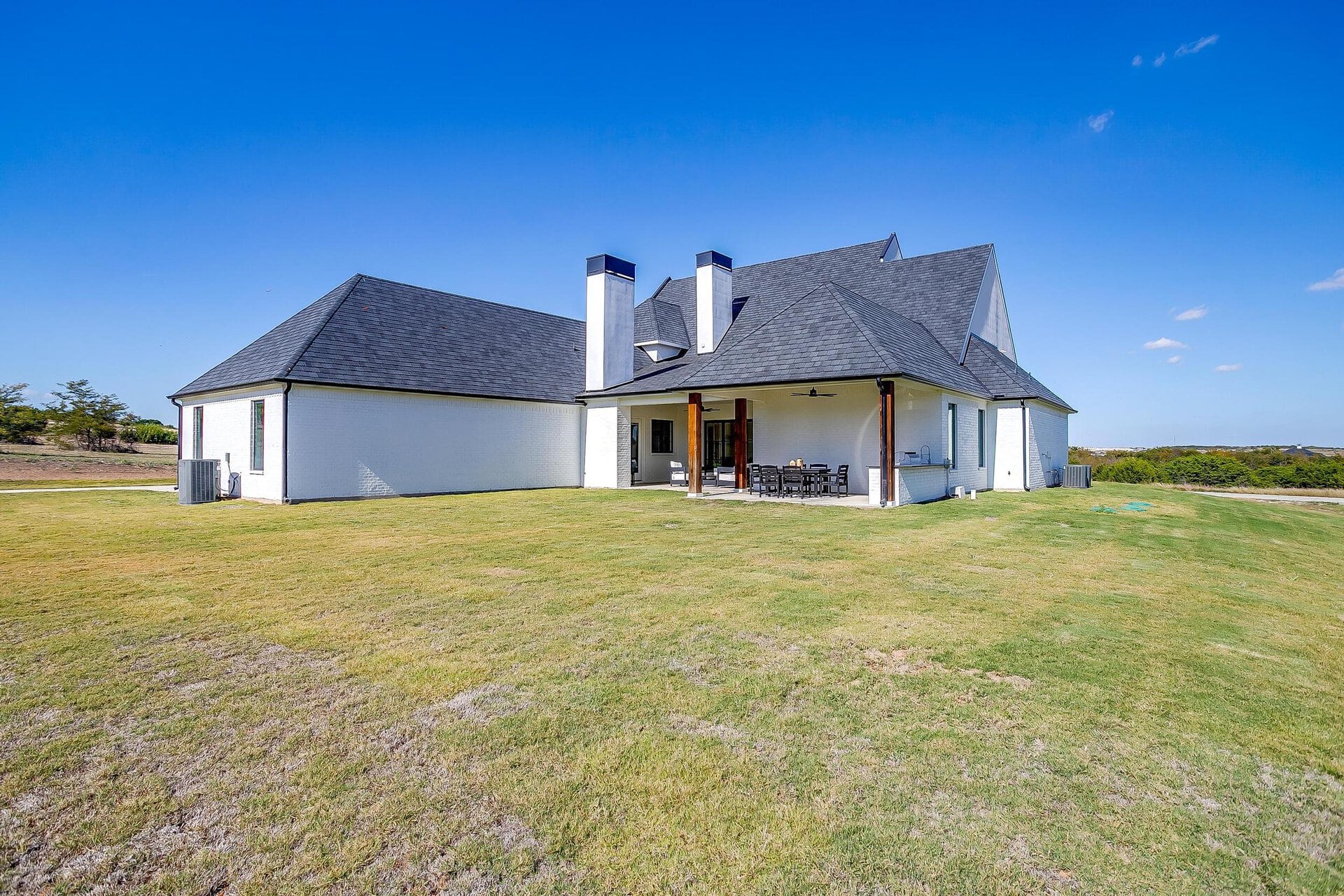 An image that shows 2200 Cotton Tail Way (95 Of 102)