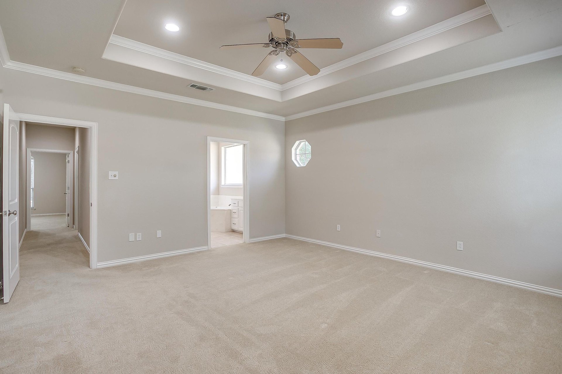 An image that shows 3604 Cliffwood Drive (28 Of 59)