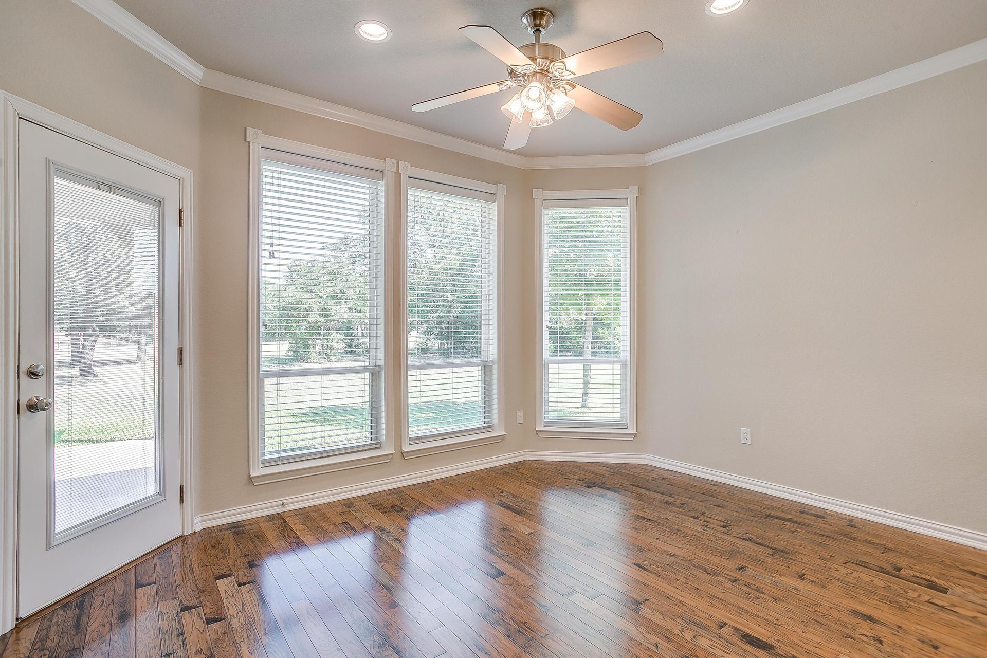 An image that shows 3604 Cliffwood Drive (43 Of 59)