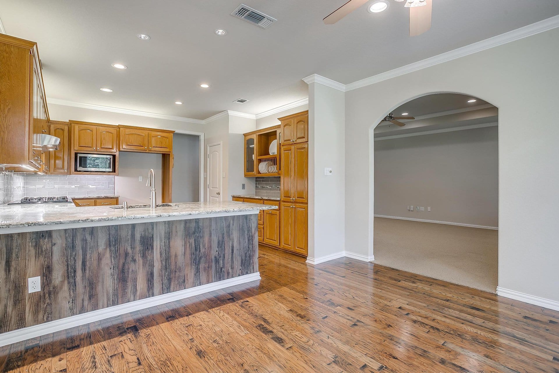 An image that shows 3604 Cliffwood Drive (45 Of 59)