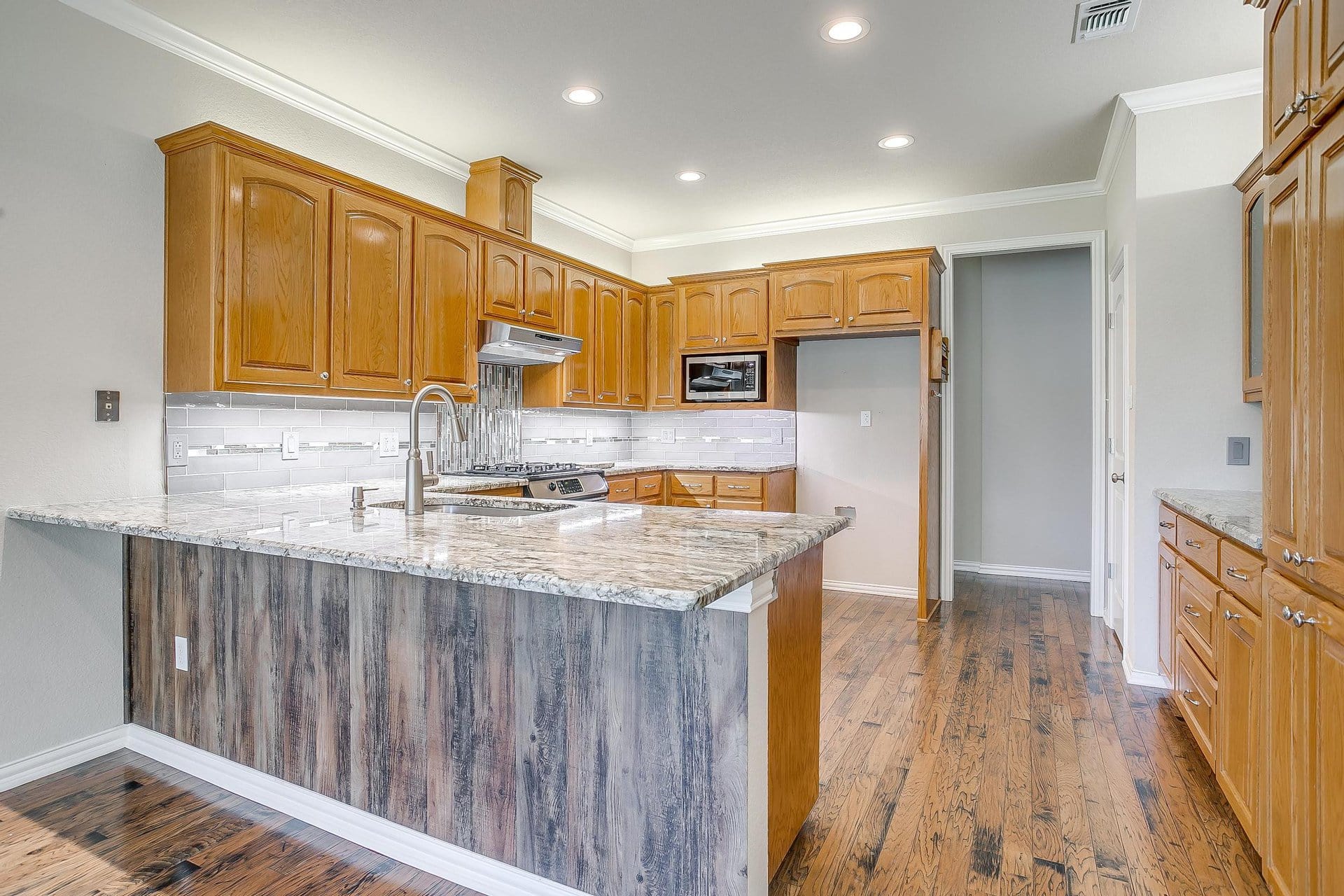 An image that shows 3604 Cliffwood Drive (47 Of 59)