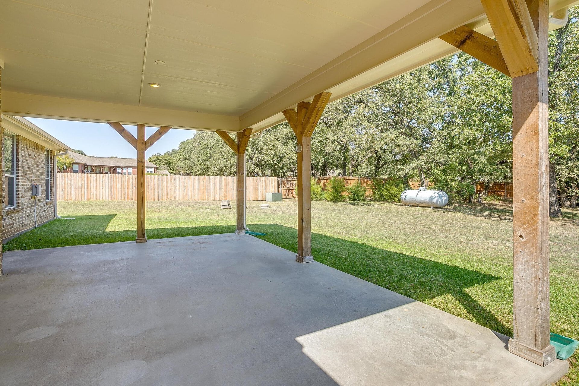 An image that shows 3604 Cliffwood Drive (55 Of 59)