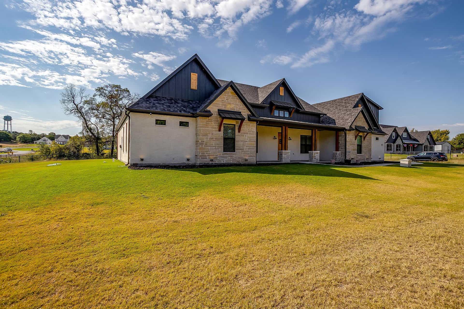 An image that shows 460 Younger Ranch Rd. (10 Of 64)