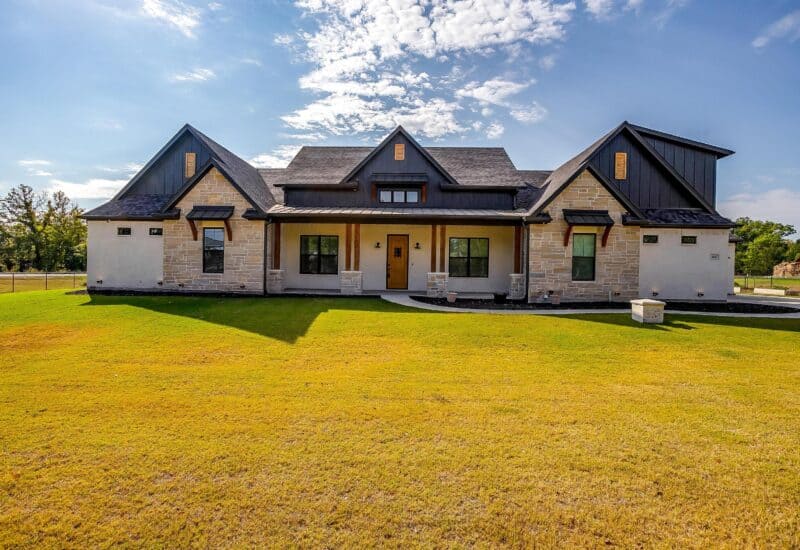 An image that shows 460 Younger Ranch Rd. (11 Of 64)