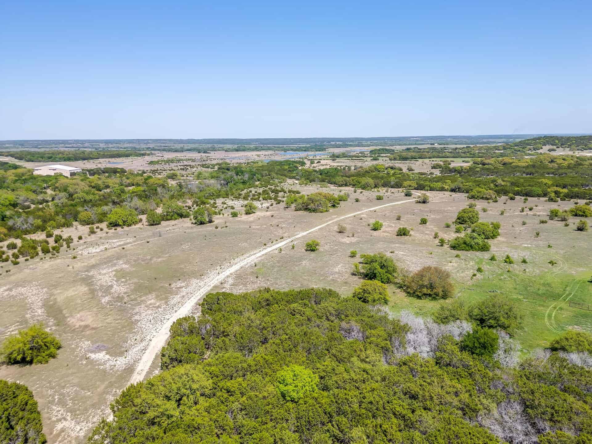 An image that shows 131 Private Rd 2549b (18 Of 79)