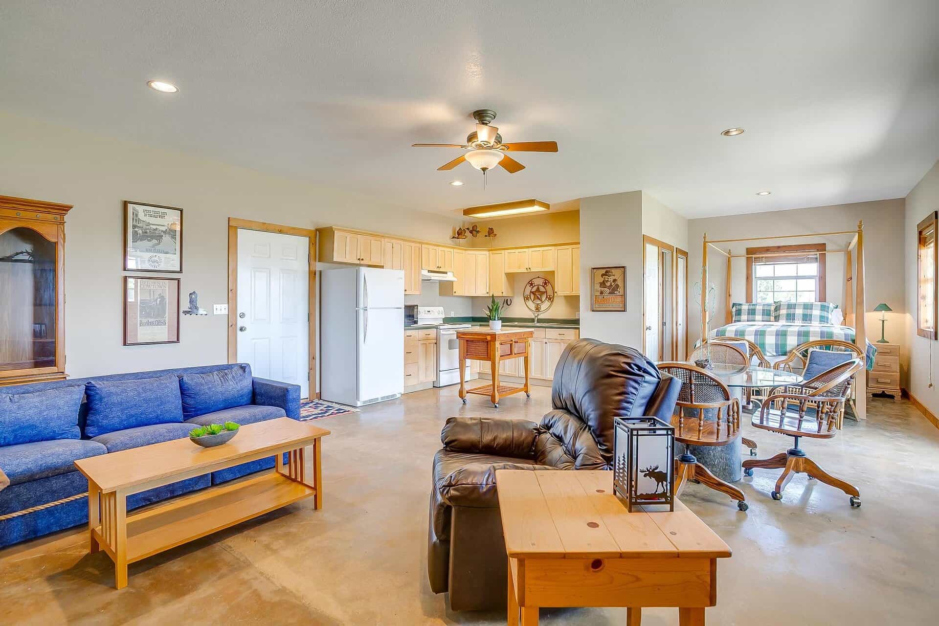 An image that shows 131 Private Rd 2549b (27 Of 79)