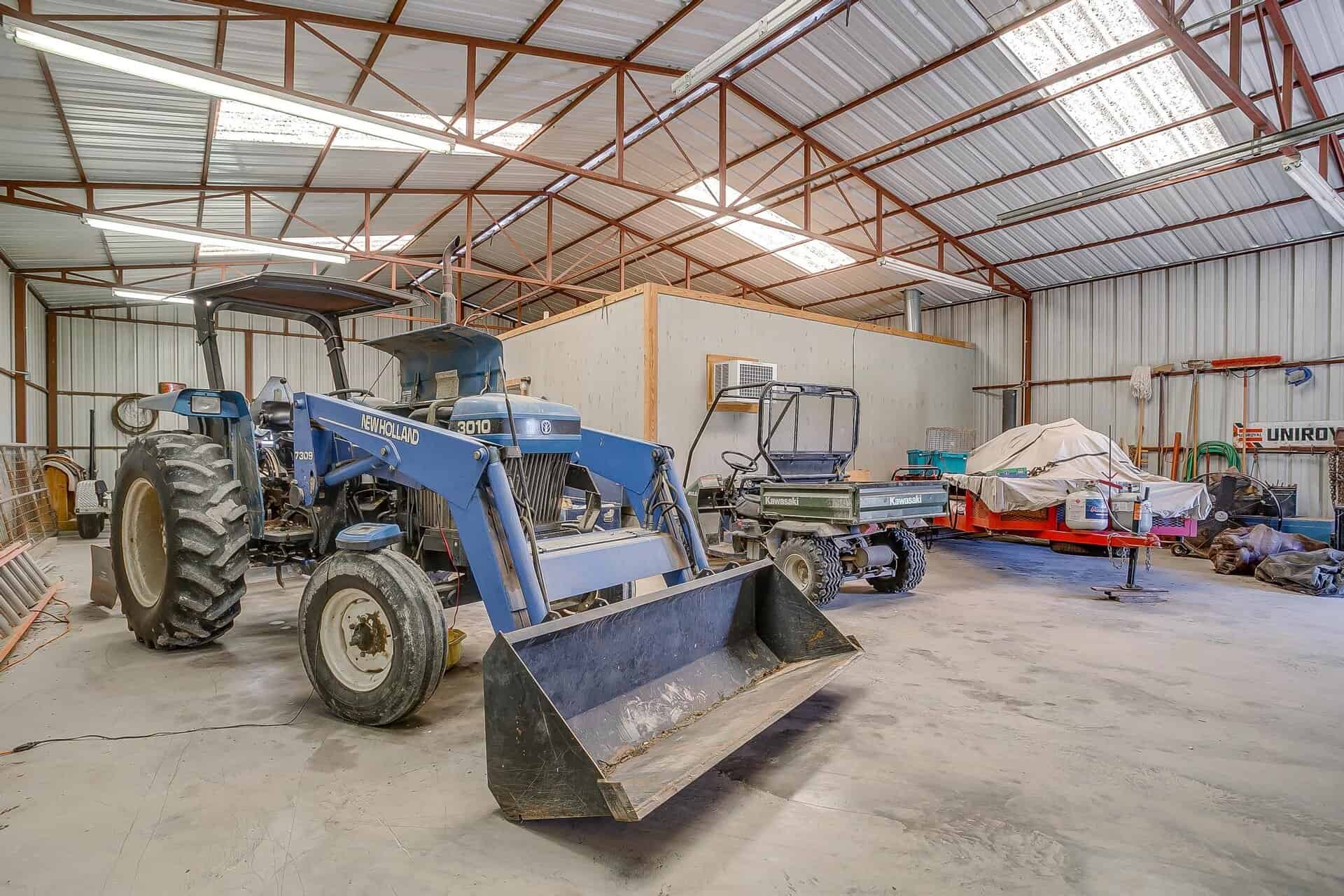 An image that shows 131 Private Rd 2549b (36 Of 79)