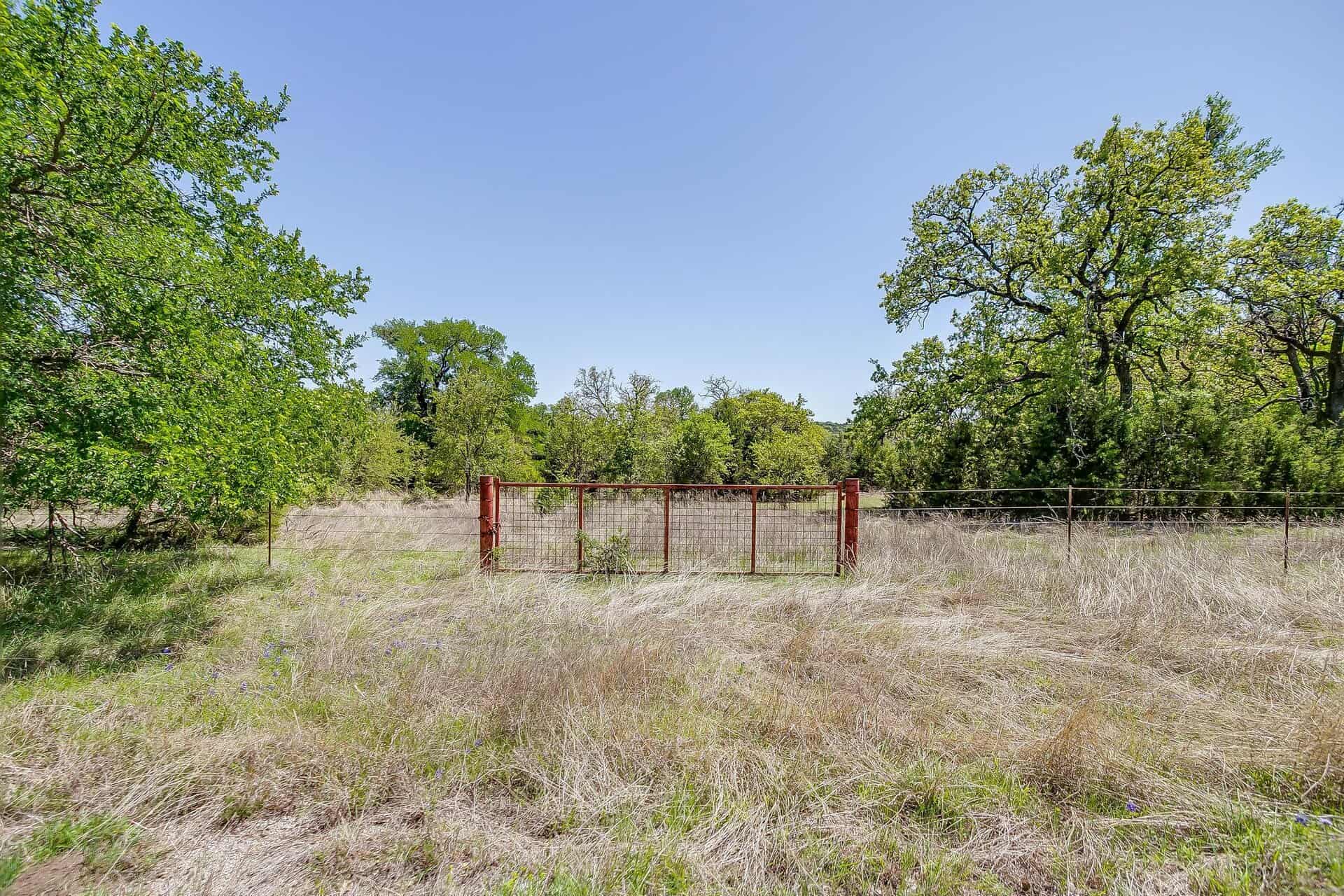 An image that shows 131 Private Rd 2549b (75 Of 79)