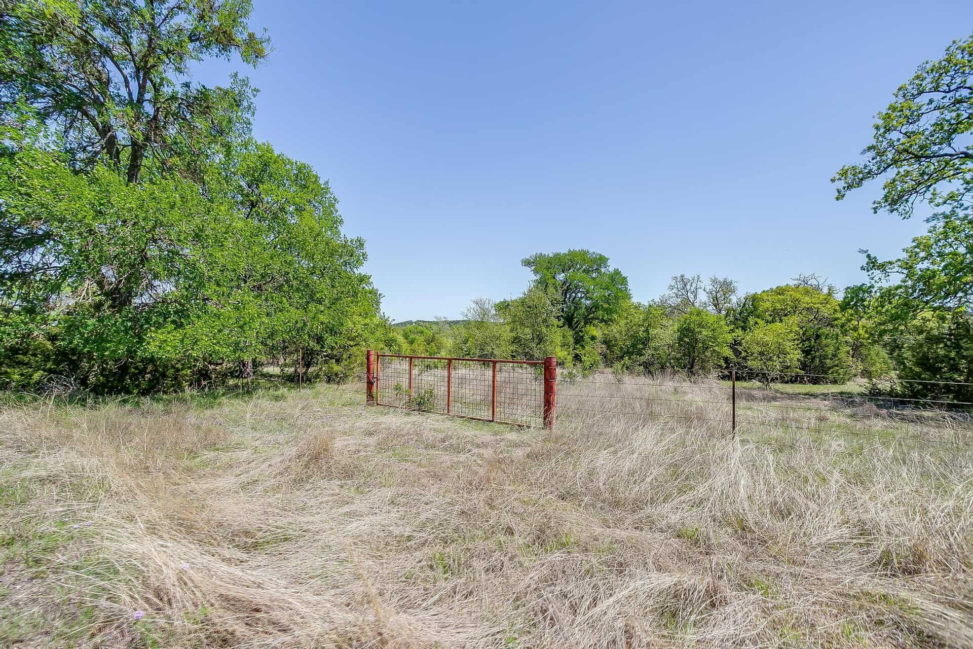 An image that shows 131 Private Rd 2549b (76 Of 79)