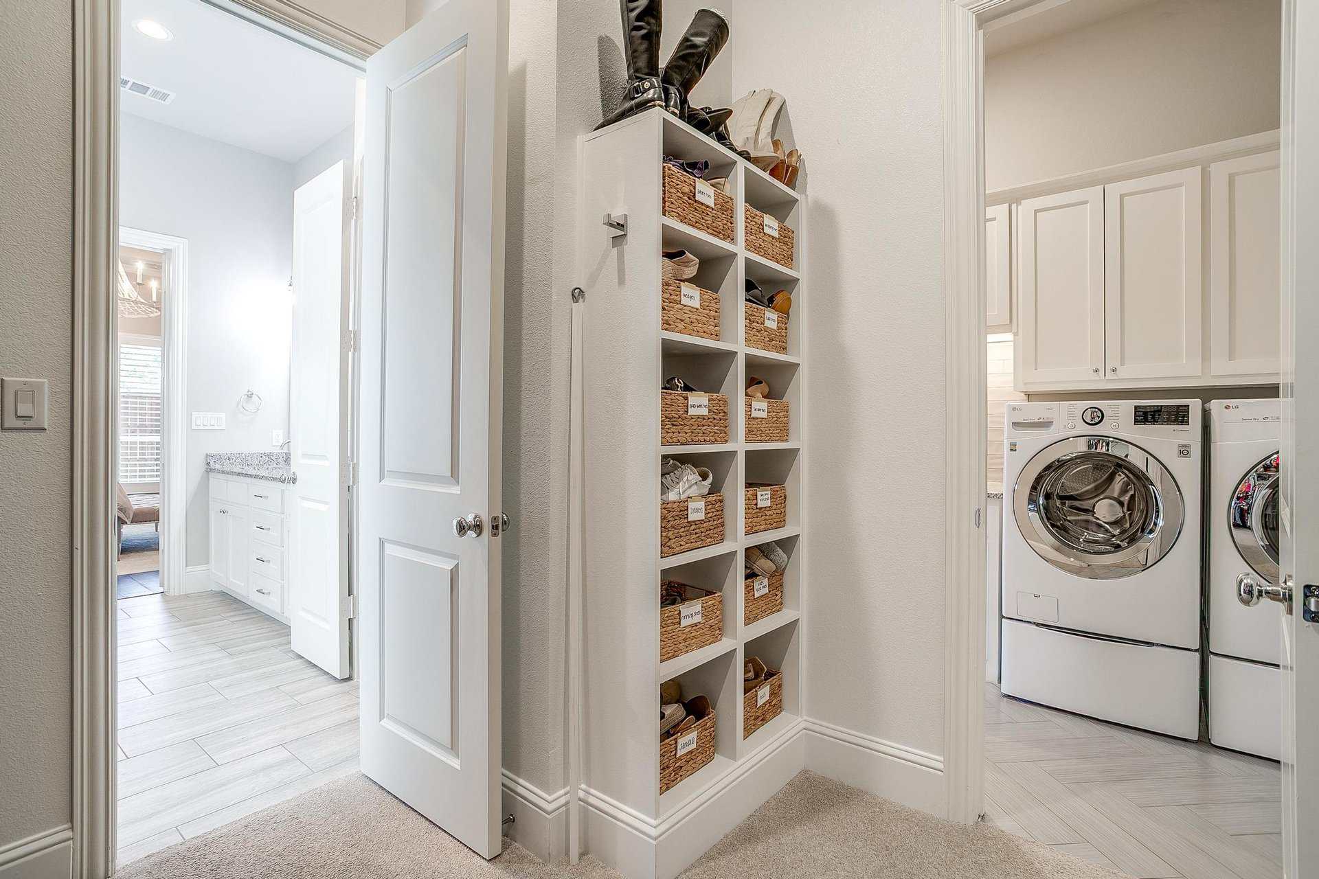 An image that shows 9026 Longmont Drive (33 Of 65)