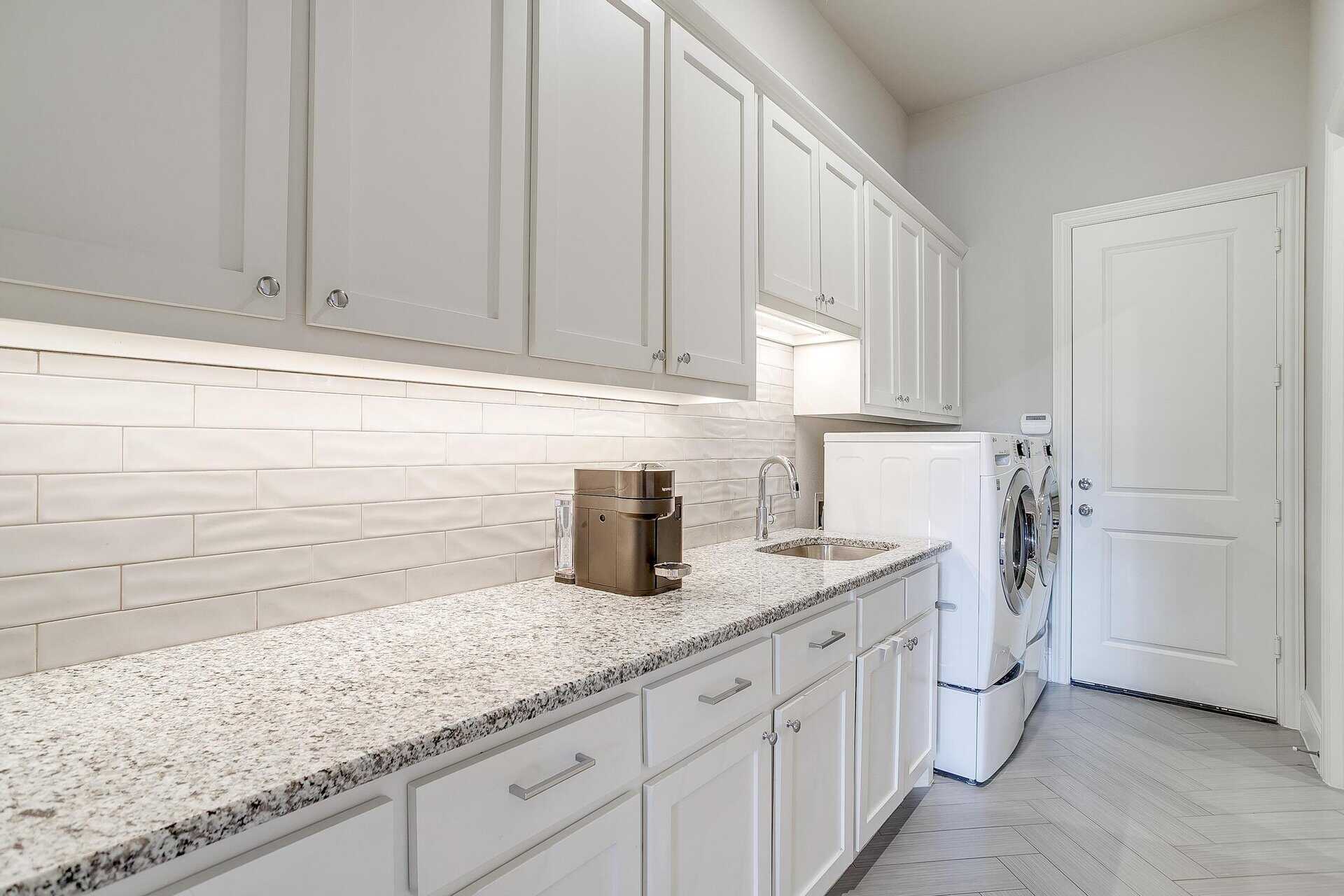 An image that shows 9026 Longmont Drive (34 Of 65)